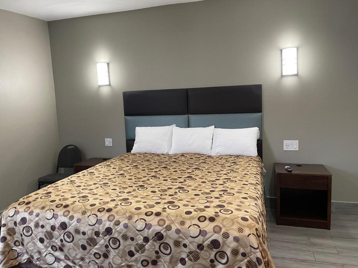Town House Motel ลินวู้ด ภายนอก รูปภาพ
