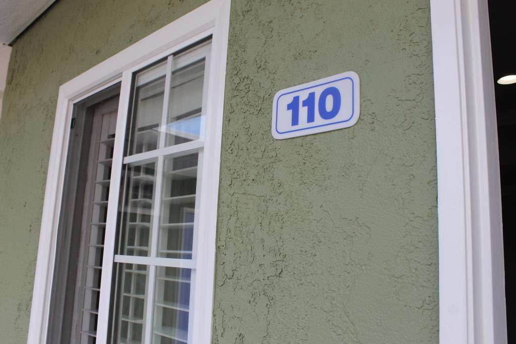 Town House Motel ลินวู้ด ภายนอก รูปภาพ