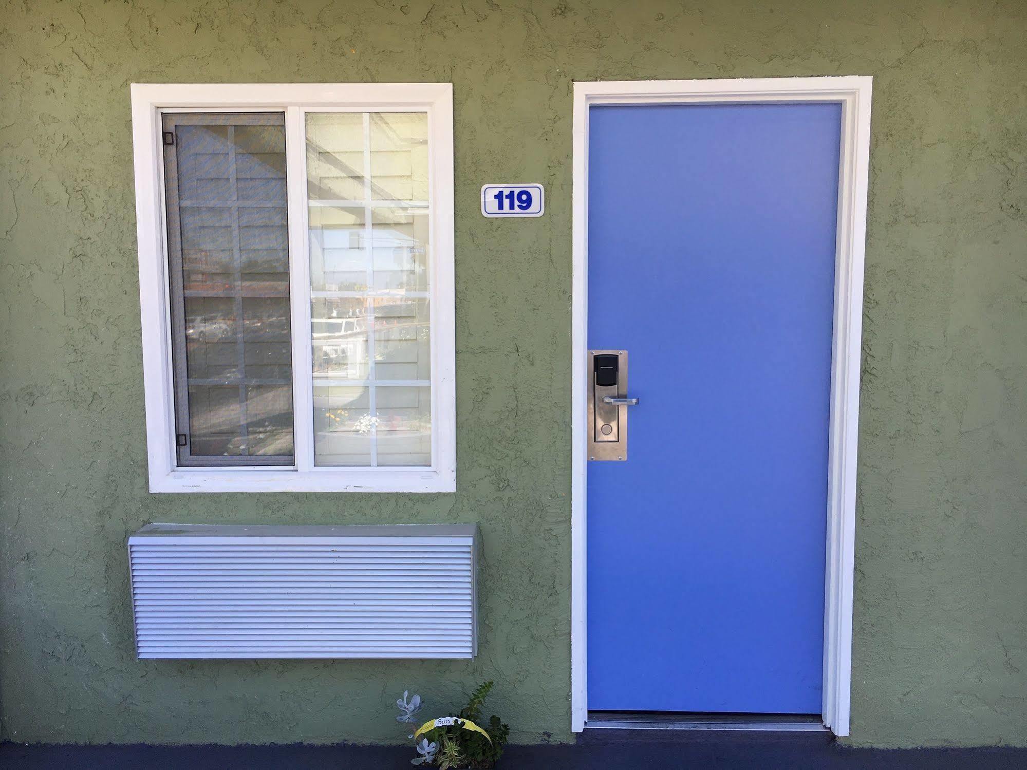 Town House Motel ลินวู้ด ภายนอก รูปภาพ